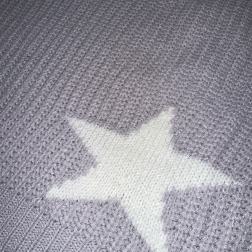 Just Polly New York Sweater Women’s M Purple Cropped Distressed Star Shark Bite - Picture 6 of 8